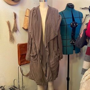 Silence and noise trench